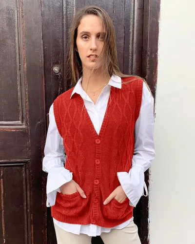 Miniatura 4 de TINKUY PERU - Chaleco de lana de alpaca con cuello en V y rombos para mujer, tallas S-4XL