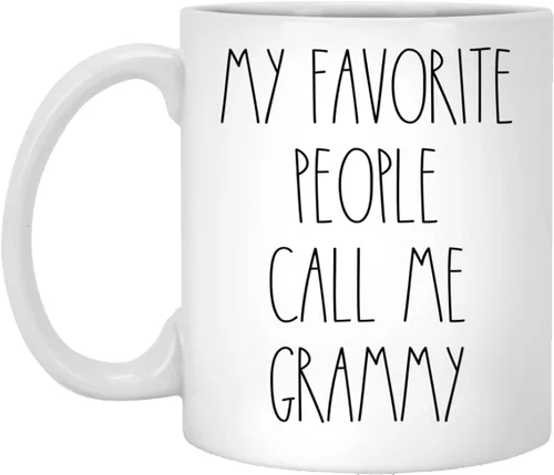 PTDShops Grammy - Taza de café con texto en inglés «My Favorite People Call Me Grammy», diseño inspirado en Grammy Rae Dunn, estilo Rae Dunn,