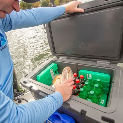 Miniatura 5 de Arctic Ice Bolsa de hielo reutilizable de larga duración de la serie Alaskan, se congela a 32 ° Fahrenheit, mantiene los alimentos y bebidas frescos