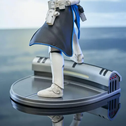 Miniatura 7 de DIAMOND SELECT TOYS Star Wars Colección Premier: Estatua de Rex de Clone Wars, multicolor, 10 pulgadas