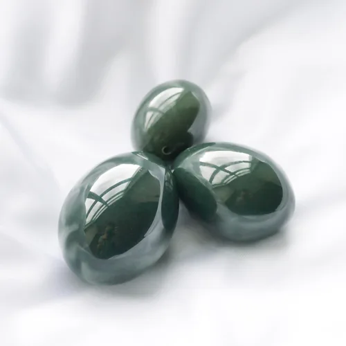 Miniatura 7 de Juego de 3 huevos de piedra de jade nefrita - Grandes, medianos y pequeños Piedra natural pulida a mano lisa perforada a mano con cuerda, cepillo