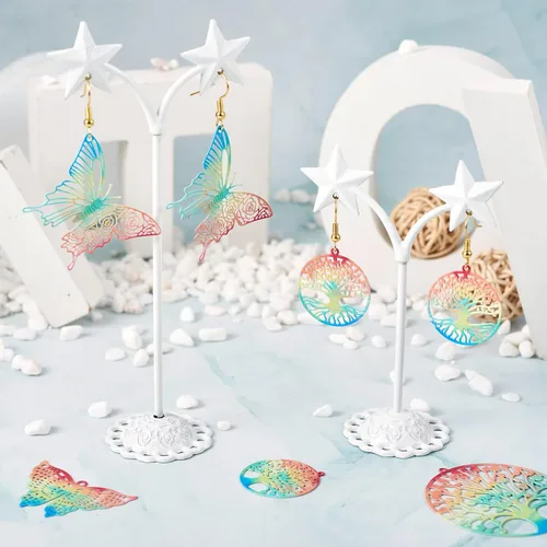 Miniatura 122 de FASHEWELRY 16 dijes de plumas de arco iris de acero inoxidable con alas de filigrana, adornos de metal de 4 colores para hacer joyas, pulseras