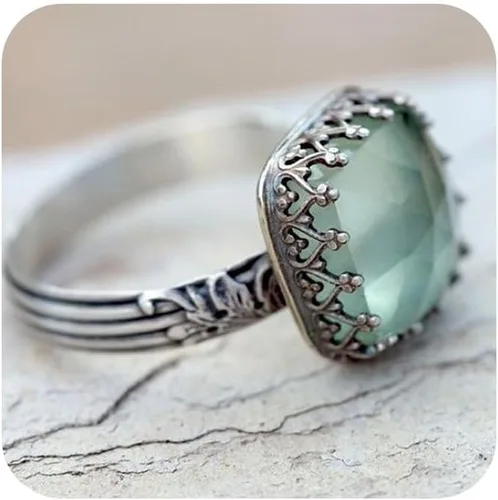 Anillo de plata vintage con piedra lunar verde menta 925 de plata de ley 925 retro princesa corte cuadrado piedra lunar verde diamante Prehnite