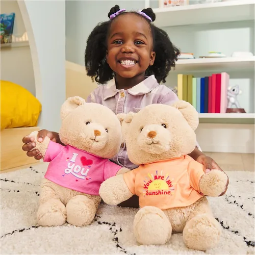 Miniatura 8 de GUND "Be Brave" Oso de Mensaje Sostenible con Camiseta Azul, Oso de Peluche Hecho de Materiales 100% Reciclados para Edades de 1 Año en Adelante