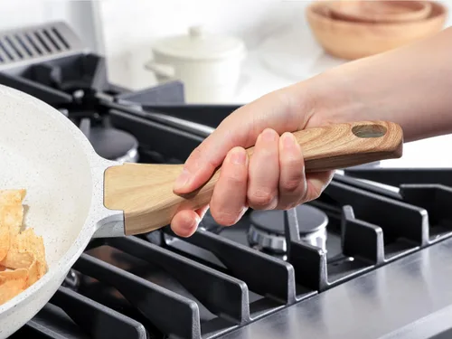 Miniatura 9 de SENSARTE - Sartén antiadherente de cerámica, para omelet y huevos, sartén de chef saludable y no tóxica, compatible con inducción, con mango Blanco