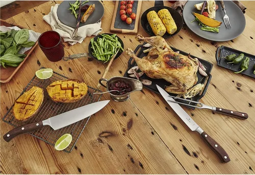Miniatura 8 de Victorinox Grand Maitre - Tenedor para tallar carne de acero inoxidable con mango ergonómico, mango de madera, 6 pulgadas Rosewood
