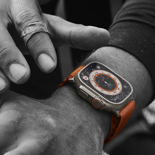 Miniatura 5 de Apple Reloj inteligente Ultra [GPS + celular de 1.929 in] con caja de titanio resistente y banda de medianoche del océano. Monitor de fitness