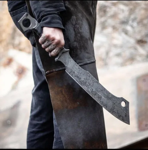 Cuchillo machete hoja de acero inoxidable negro con dentaduras inversas, lavado ácido completo tang, mango envuelto en cuero, funda de cuero, al