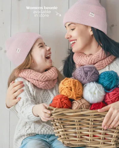 Miniatura 5 de Hat Hut Gorro de invierno con forro de satén para niños pequeños, gorro de punto con puños y forro de seda