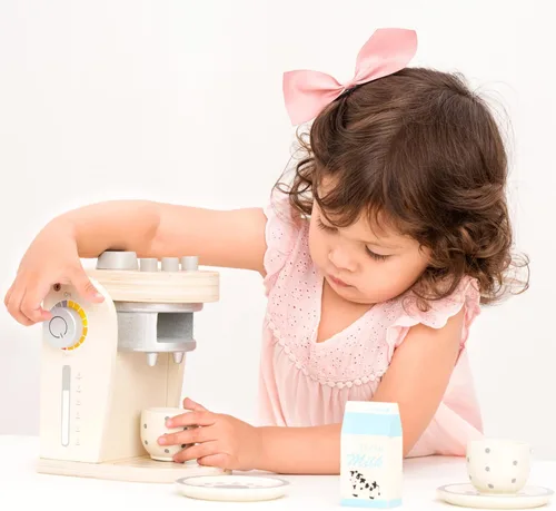 Miniatura 4 de New Classic Toys 10705 Cafetera, Multicolor (Blanco), 3 años a 9 años