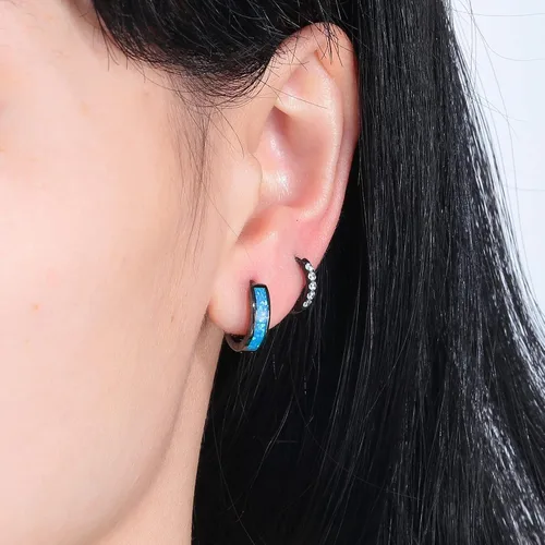 Miniatura 153 de CiNily Aretes Huggie de ópalo con bisagras, chapados en oro, hipoalergénicos, pequeños aretes de aro para mujeres, adolescentes, niñas, hombres