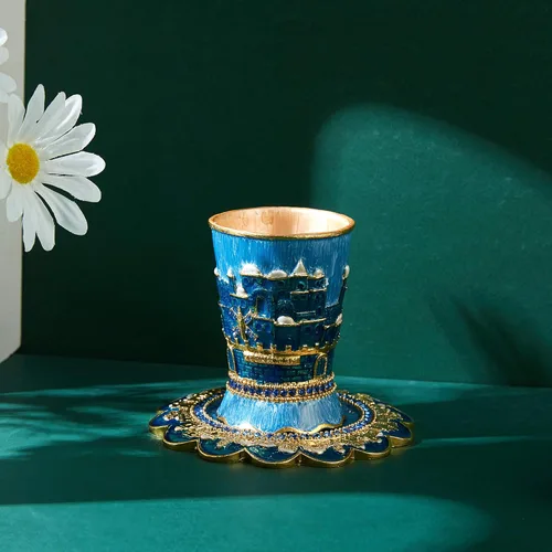 Miniatura 5 de Matashi Juego de tazas de Kidush esmaltadas pintadas a mano de 3.3 pulgadas de alto con bandeja con cristales y diseño de paisaje urbano