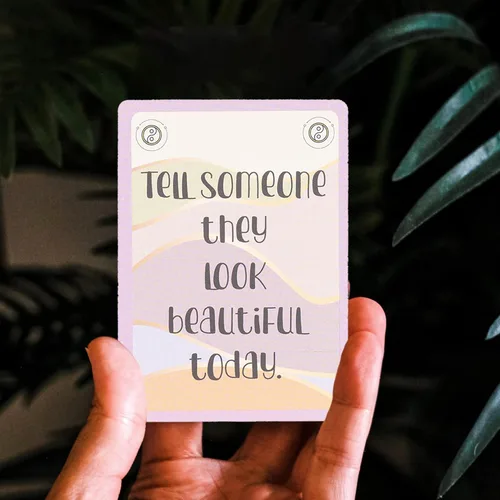 Miniatura 5 de Juego de cartas Karma – 54 cartas divertidas para actos de bondad – Baraja de tarot de buen karma – 54 actos de bondad que volverán a ti