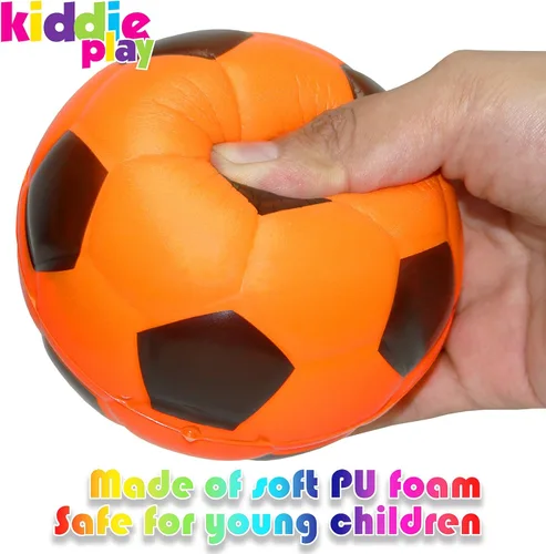 Miniatura 2 de Kiddie Play Juego de 4 pelotas para niños pequeños Pelota de fútbol suave de 4 pulgadas para niños