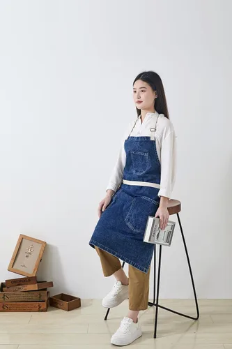 Miniatura 5 de Delantal Tobyan de Mezclilla de Algodón Suave - Delantal Unisex Ajustable con Babero de 5 Bolsillos Perfecto para Cocinas ZD-azul