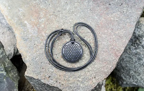 Miniatura 5 de Colgante Shungite Grabado Geometría Sagrada