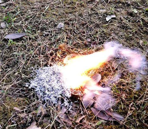Miniatura 7 de Arrancador de incendios de emergencia Ferro Rod Striker Magnesio 6 bolsas para camping, senderismo, bushcraft, supervivencia, huracán al aire libre