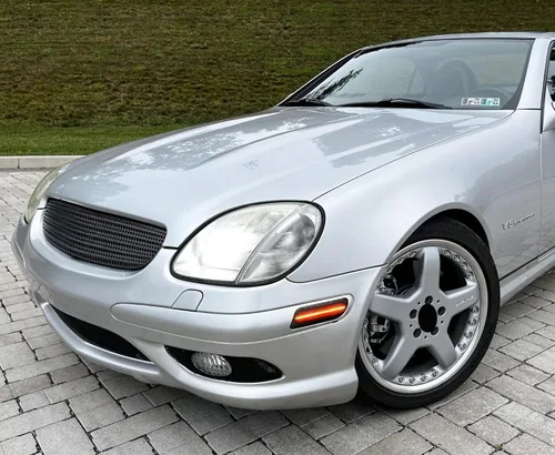 Miniatura 7 de iJDMTOY Kit de luz de marcador lateral de parachoques de lente ahumada 36-SMD ámbar Full LED compatible con Mercedes-Benz SLK CLK 1998-2004