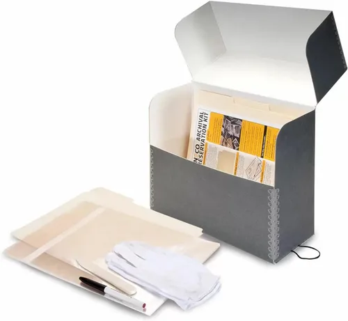 Lineco, Kit de caja de documentos de archivo, 12.5 x 10.5 x 5 pulgadas, papeles para conservar y obras de arte, incluye guantes, carpeta de hueso,