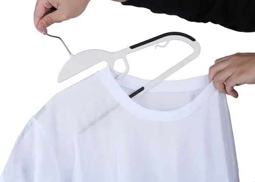Miniatura 3 de Finnhomy Paquete de 50 perchas de plástico, perchas de ropa resistentes con almohadillas antideslizantes, organizador fácil de deslizar para armario