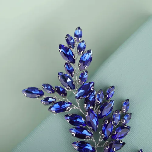 Miniatura 4 de Kercisbeauty Diadema de cristal azul con diamantes de imitación para boda, pieza de pelo plateado para mujeres y niñas, joyería para el cabello