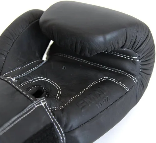Miniatura 7 de SMAI Elite85 - Guantes de boxeo de cuero más envolturas de boxeo negras de 180 pulgadas, guantes de boxeo de competición hechos para sparring