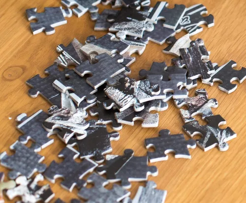 Miniatura 4 de Dark Horse Deluxe Juego de Tronos: Iron Throne Deluxe Puzzle (1000 piezas)