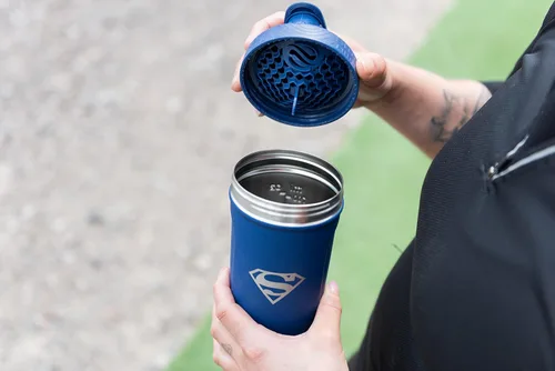 Miniatura 2 de Smartshake DC COMICS Reforce - Botella mezcladora de proteínas de acero inoxidable 900 ml 30 onzas - Tapa a prueba de fugas con rosca - Sin BPA