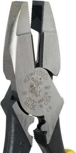 Miniatura 4 de Klein Tools J213-9NECR Alicates Journeyman para Conectores de Crimpado Lateral, Fabricado en Estados Unidos, con Diseño de Alto Apalancamiento