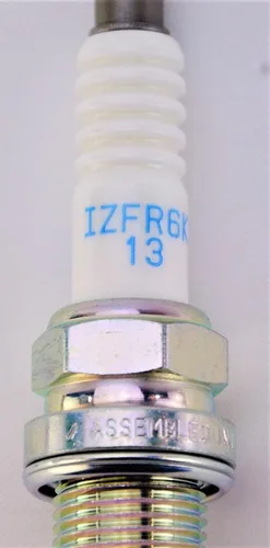 Miniatura 6 de NGK 6774 Bujías Premium de Láser de Iridio IZFR6K13 Paquete de 4