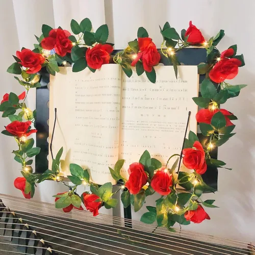 Miniatura 2 de Guirnalda de luces artificiales de vid de rosas de 7.5 pies, funciona con pilas, guirnalda de flores de rosas para San Valentín, boda, dormitorio