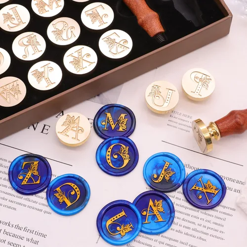 Miniatura 8 de SWANGSA Kit de sellos de cera del alfabeto, diseño de mariposa vintage, 26 letras A-Z con 2 asas de madera, kit de regalo para invitación de boda