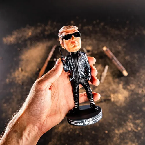 Miniatura 6 de Proud Patriots The Trumpinator Bobblehead El regalo #1 Patriótico y Presidente 2026 cumpleaños para conservadores o regalo de broma para liberales