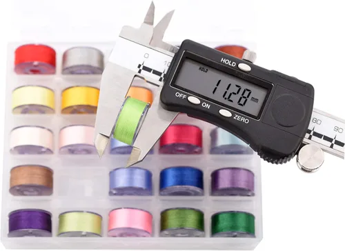 Miniatura 4 de Simthread 25 piezas de colores surtidos tamaño A clase 15 (SA156) 60WT bobinas preenrolladas hilo con caja de plástico transparente compatible
