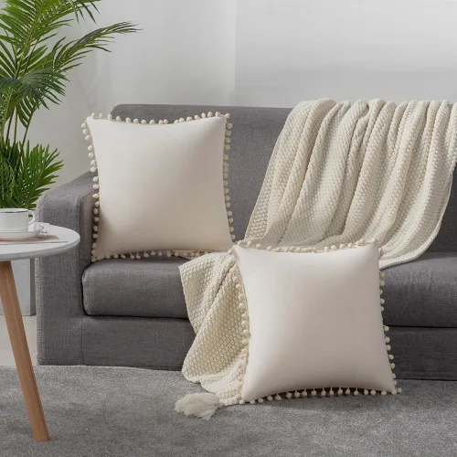 Miniatura 5 de DEZENE Fundas para Cojín de Sofá 16x16 Beige: Paquete de 2 Fundas de Almohada Decorativas Cuadradas de Terciopelo Suave con Pompones para Decoración