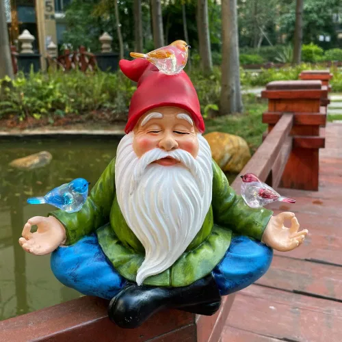 Miniatura 5 de Gnomo alimentado por energía solar con sombrero rojo y 3 pájaros, adorno de jardín de resina con luz LED, estatua de decoración al aire libre