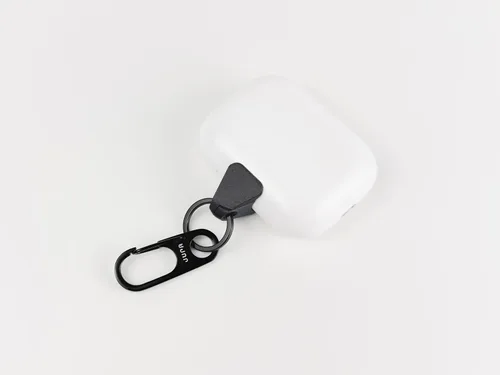JURA Anchor para todos los AirPods de Apple - Mosquetón negro - Ancla de fibra de carbono negra - Lightning y USB-C