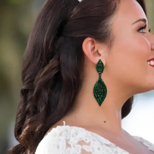 Miniatura 8 de Flyonce - Aretes caídos de diamantes de imitación y diseño de 2 hojas para novia