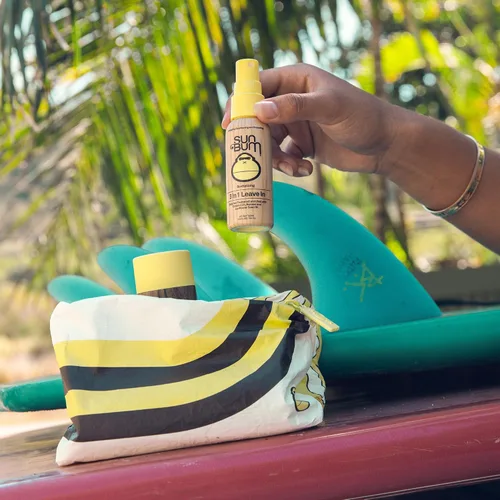 Miniatura 2 de Sun Bum Kit esencial de viaje para el cuidado del cabello, revitaliza tu cabello con champú revitalizante, acondicionador y tratamiento sin enjuague