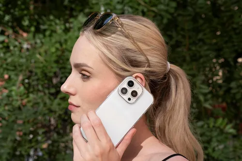 Miniatura 6 de ZAGG Crystal Palace Lite - Funda para iPhone 16 Pro, ultrafina, máxima protección contra caídas con refuerzo de grafeno, tecnología antiamarilleo