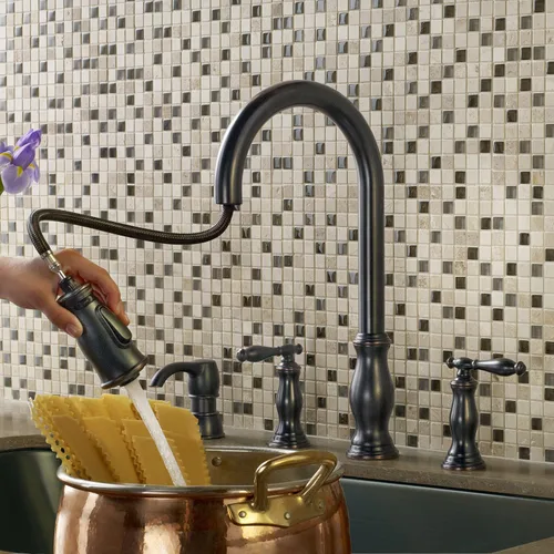 Miniatura 9 de Pfister Hanover - Grifo de cocina con rociador desplegable y dispensador de jabón, 2 mangos, 4 agujeros, arco alto, acabado en bronce toscano