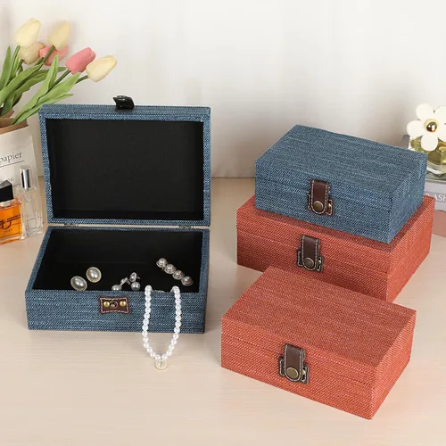 Miniatura 6 de Hipiwe Joyero de cofre del tesoro, caja decorativa de madera con cierre, caja de recuerdos cubierta de lino, caja de recuerdos rectangular