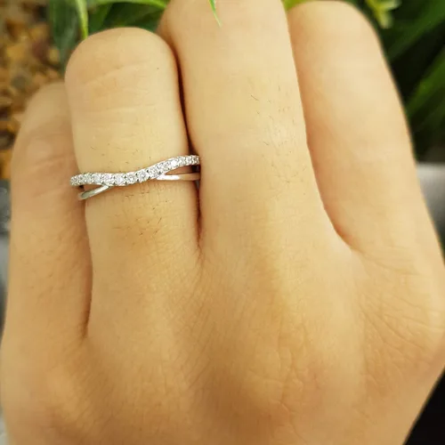 Miniatura 8 de Dazzlingrock Collection Banda de guardia de boda con contorno de diamante blanco redondo de 0.25 quilates (ctw) para ella