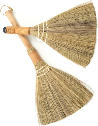 Miniatura 9 de Juego de 2 escobas para niños de 12.6 pulgadas - Escoba suave de paja natural vietnamita - Escoba pequeña