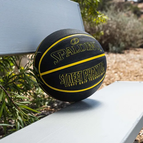 Miniatura 6 de Spalding Balones de baloncesto de goma para exteriores Cubierta de goma de rendimiento diseñada para jugar al aire libre Varios tamaños