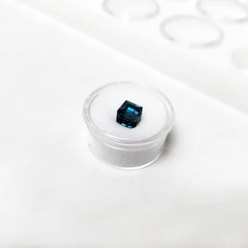 Miniatura 5 de MOOCA Caja de exhibición de joyería negra con tapa de cristal, 50 frascos de gemas, caja de anillos, organizador de joyas, almacenamiento de tarros