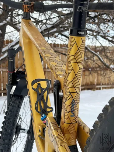 Miniatura 5 de Cinta de Protección para Marco de Bicicleta - Envoltura de Vinilo Transparente de Alto Impacto Incluye Herramienta (4"x72") Protector de Marco