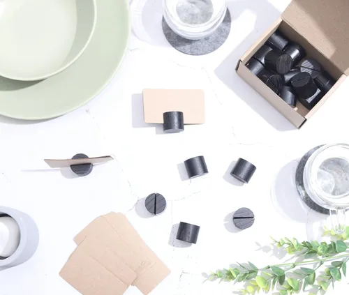 Miniatura 6 de Paquete de 20 mini soportes de madera para números de mesa, tarjeteros de lugar, tarjeteros de mesa de comedor, tarjeteros de identificación