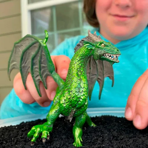 Miniatura 4 de Safari Ltd. Figura de dragón del bosque, figura detallada de modelo de plástico de 6 pulgadas, juguete de criatura mítica para niños, niñas y niños