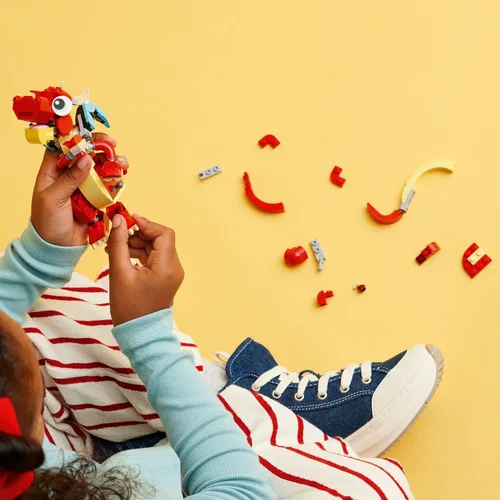 Miniatura 3 de LEGO Creator 31145 - Juguete de dragón rojo 3 en 1, se transforma de dragón a pez a fénix, idea de regalo para niños y niñas de 6 años en adelante